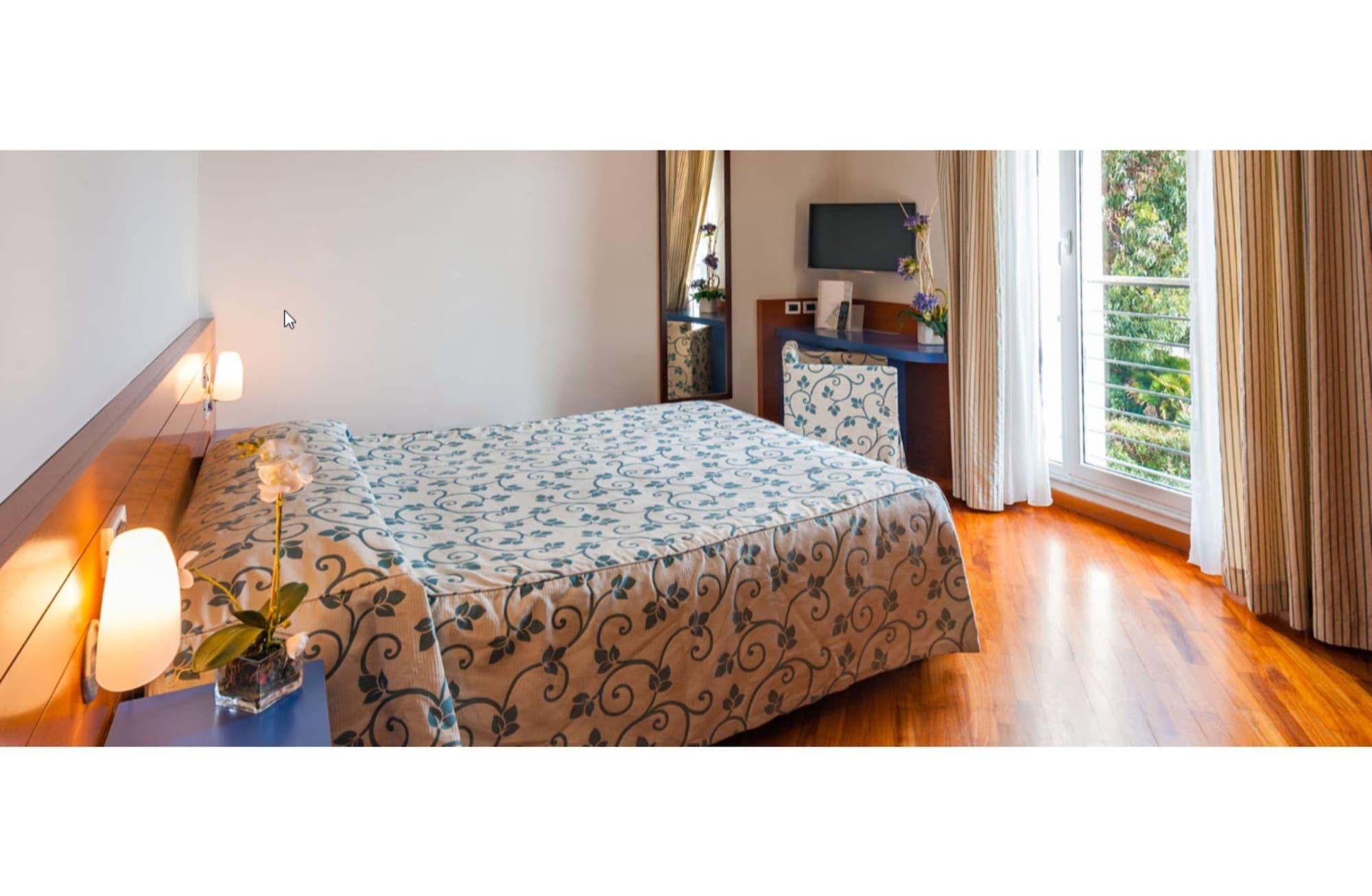Hotel Le Roi Varazze Εξωτερικό φωτογραφία