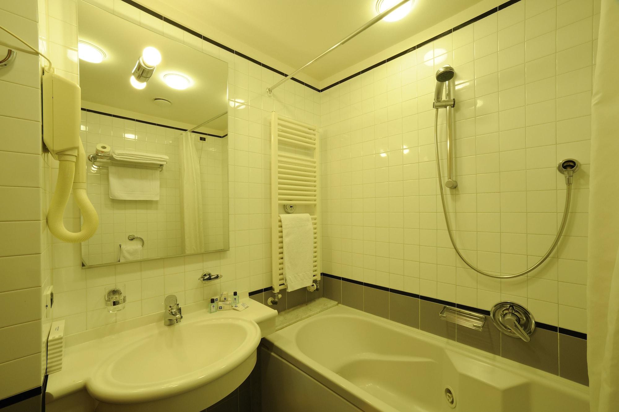 Hotel Le Roi Varazze Εξωτερικό φωτογραφία
