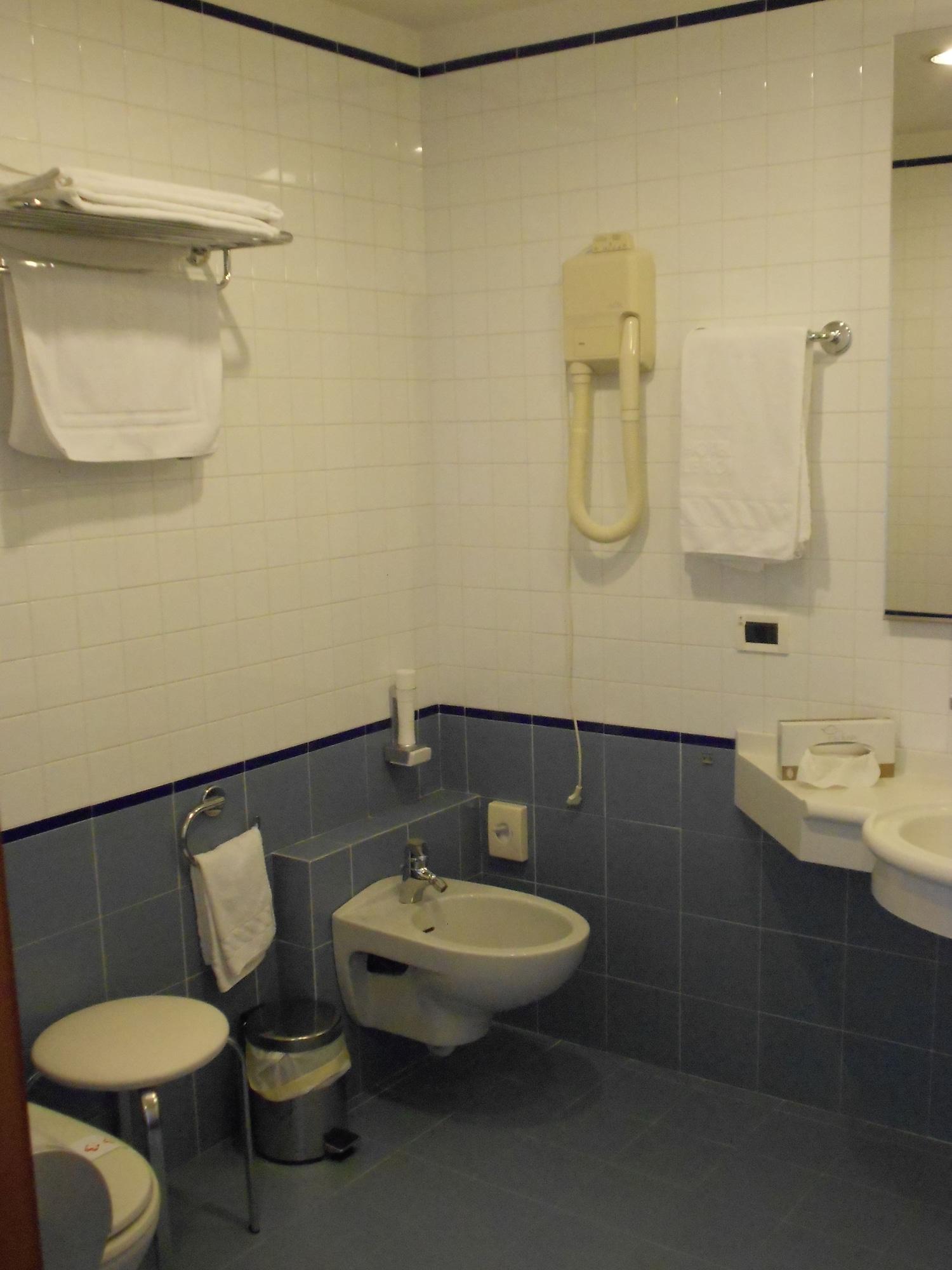 Hotel Le Roi Varazze Εξωτερικό φωτογραφία